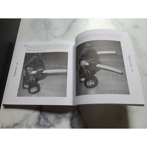 Science in Motion Ser.: The Robot Book : Build and Control 20 Electric... - Picture 8 of 10